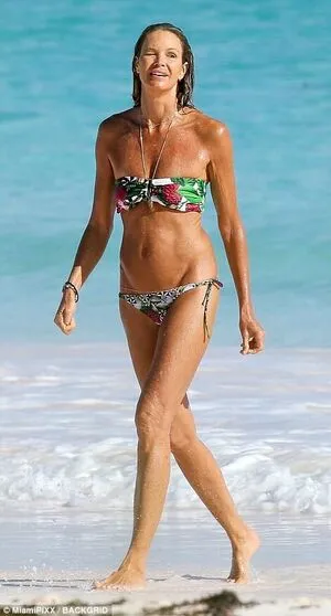 Elle Macpherson OnlyFans Leaked Free Thumbnail Picture - #4GmcaRxzLR