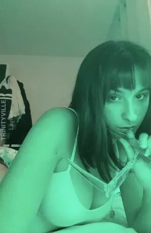 Elle Vous Fait Bander Thumbnail Picture