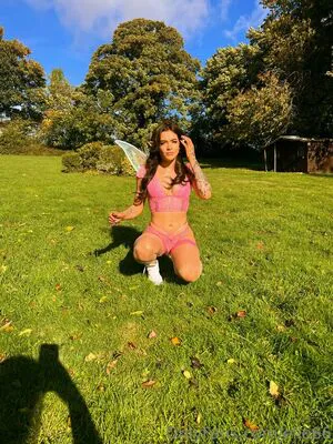 Elle66 Thumbnail Picture