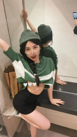 Ellen Tan OnlyFans Leaked Free Thumbnail Picture - #8dPiOLI4a5