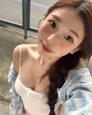 Ellen Tan OnlyFans Leaked Free Thumbnail Picture - #FwftsiDMir