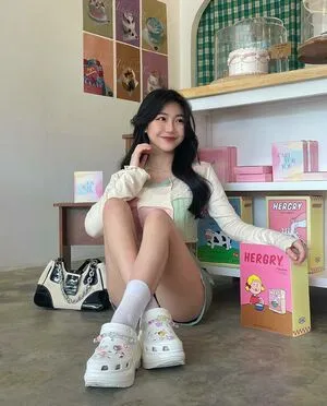 Ellen Tan OnlyFans Leaked Free Thumbnail Picture - #TR487ExpnO