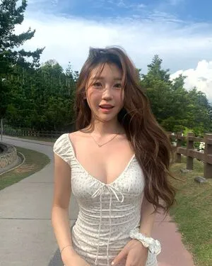 Ellen Tan OnlyFans Leaked Free Thumbnail Picture - #ymx1IGHepx