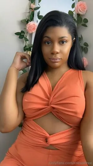 Elleseefree OnlyFans Leaked Free Thumbnail Picture - #sjmUDhExac