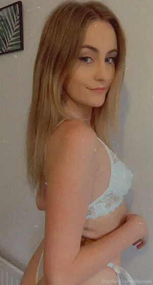 Ellierosek OnlyFans Leaked Free Thumbnail Picture - #4GTH7dElLO