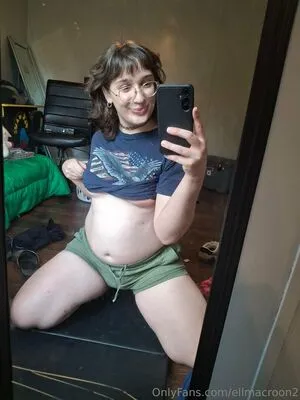 Ellmacroon2 OnlyFans Leaked Free Thumbnail Picture - #8keedf7WBK