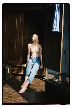 Elloise OnlyFans Leaked Free Thumbnail Picture - #PvscowWjNw