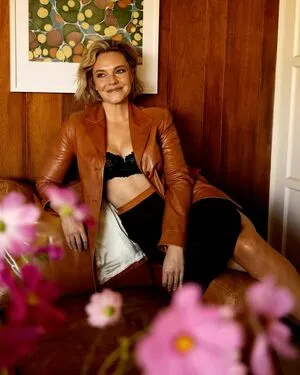 Eloise Mumford Thumbnail Picture