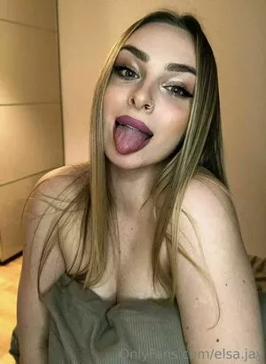 Elsa Jay OnlyFans Leaked Free Thumbnail Picture - #6A8pq5MoVG