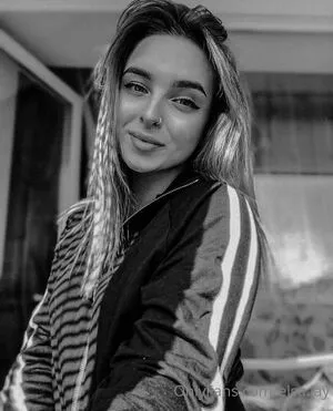 Elsa Jay OnlyFans Leaked Free Thumbnail Picture - #IA5E8WKhzJ