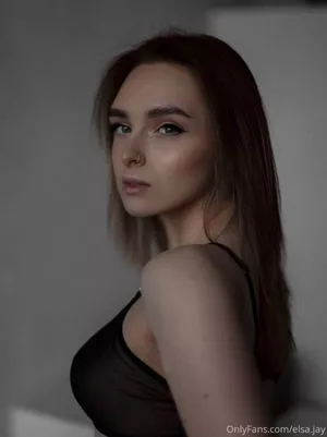 Elsa Jay OnlyFans Leaked Free Thumbnail Picture - #MNdKeR6Aos