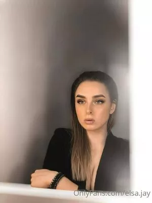 Elsa Jay OnlyFans Leaked Free Thumbnail Picture - #xKoLe5XSef