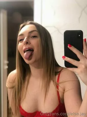 Elsa Jay OnlyFans Leaked Free Thumbnail Picture - #zWOWmePqhd