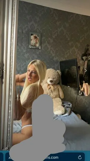 Elsa Rae Thumbnail Picture