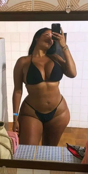 Elyanasantiago Thumbnail Picture