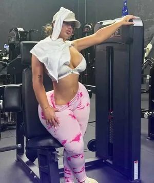 Elylabella OnlyFans Leaked Free Thumbnail Picture - #g1moV34Azw