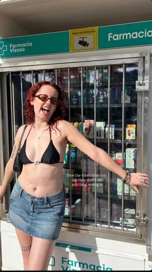 Em Cavell OnlyFans Leaked Free Thumbnail Picture - #mWxdAvfvCJ