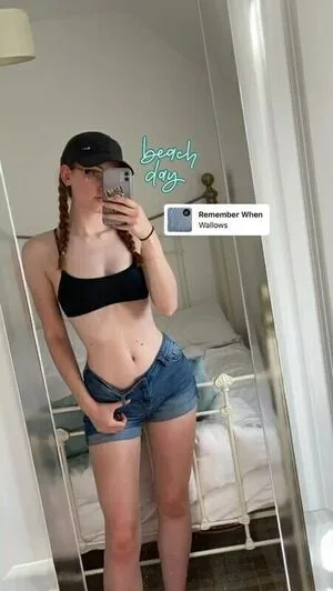 Em Cavell OnlyFans Leaked Free Thumbnail Picture - #xiHOcEiNip