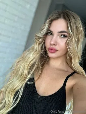 Emafree OnlyFans Leaked Free Thumbnail Picture - #26bhDVMyeP