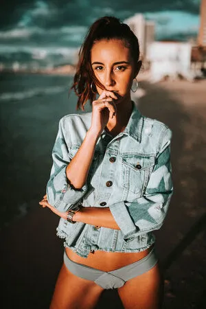 Emanuelle Kadosh Thumbnail Picture