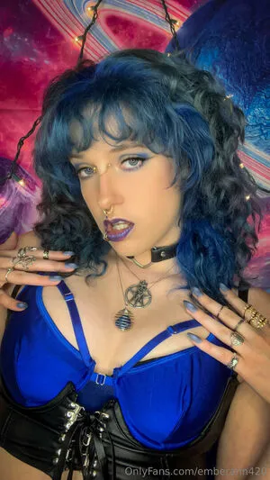 Emberann420 OnlyFans Leaked Free Thumbnail Picture - #1DXD70VO12