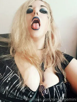 Embergemini OnlyFans Leaked Free Thumbnail Picture - #OBxiGgllVh