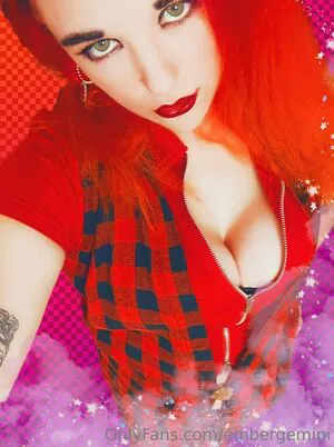 Embergemini OnlyFans Leaked Free Thumbnail Picture - #lkFw5l7Qvv