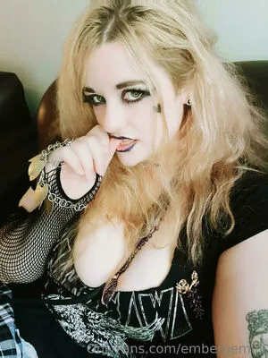 Embergemini OnlyFans Leaked Free Thumbnail Picture - #p5yrSapu6o