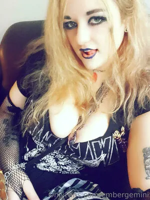 Embergemini OnlyFans Leaked Free Thumbnail Picture - #rN2SxOi4qA