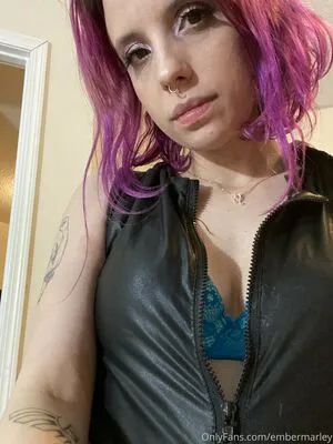 Embermarley OnlyFans Leaked Free Thumbnail Picture - #5F3NdxDQLx