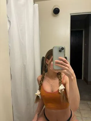 Embey OnlyFans Leaked Free Thumbnail Picture - #TtyfIYnm64