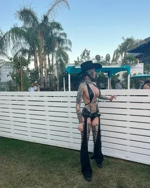 Embodoe OnlyFans Leaked Free Thumbnail Picture - #Olx0osiXWZ
