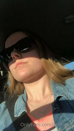 Emelieoc Thumbnail Picture
