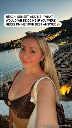 Emely Davis OnlyFans Leaked Free Thumbnail Picture - #AObLEiFsBe