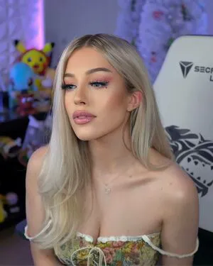 Emerome OnlyFans Leaked Free Thumbnail Picture - #JiB0MECapf