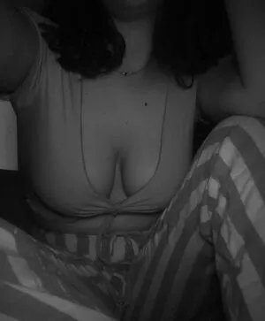 Emi OnlyFans Leaked Free Thumbnail Picture - #8HPdcrocz5