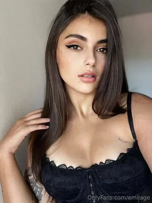 Emilage OnlyFans Leaked Free Thumbnail Picture - #Pzsb7FyaeK