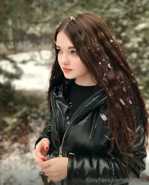 Emilage OnlyFans Leaked Free Thumbnail Picture - #gxYxp0a2Ra