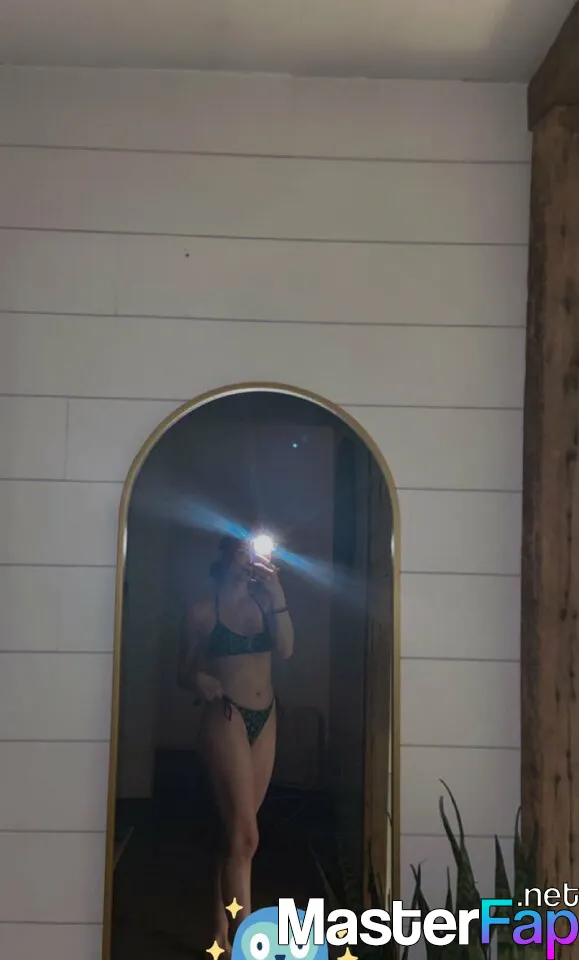 Emileesilvey OnlyFans Leak Picture - #khA3LqSibq.