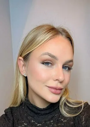 Emilly Schellmann OnlyFans Leaked Free Thumbnail Picture - #0z0RywulID