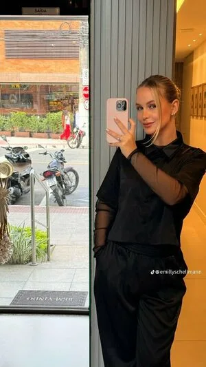 Emilly Schellmann OnlyFans Leaked Free Thumbnail Picture - #1vvEys1n3r