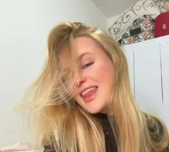 Emilly Schellmann OnlyFans Leaked Free Thumbnail Picture - #DpGrsmbH8F