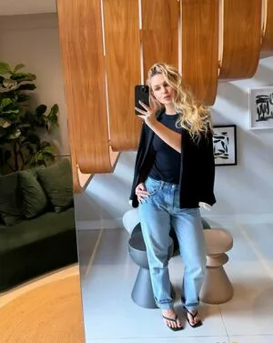 Emilly Schellmann OnlyFans Leaked Free Thumbnail Picture - #U3rJoO2dVW