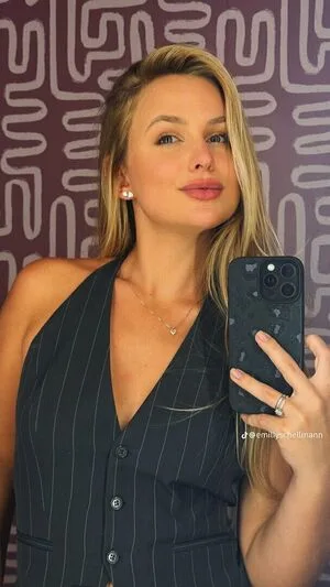 Emilly Schellmann OnlyFans Leaked Free Thumbnail Picture - #dTxJiIT5Er