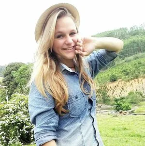 Emilly Schellmann OnlyFans Leaked Free Thumbnail Picture - #faGgAgiFpZ