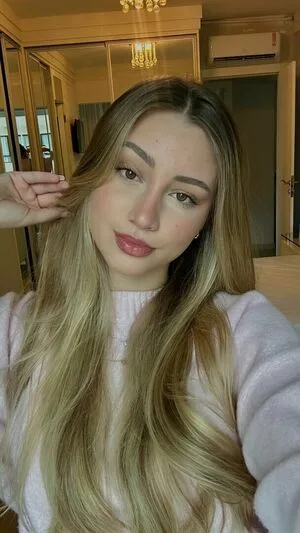 Emilly Schellmann OnlyFans Leaked Free Thumbnail Picture - #g6sVecQNSK