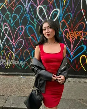 Emily Boe Thumbnail Picture