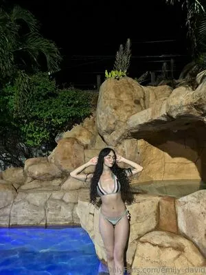 Emily David Thumbnail Picture