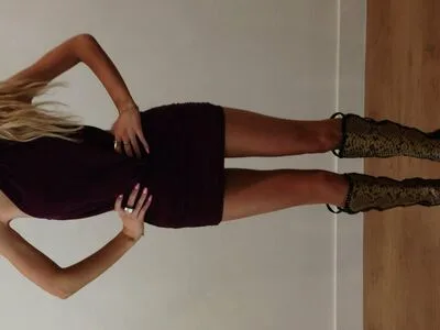 Emily Dobson OnlyFans Leaked Free Thumbnail Picture - #vMZ4n0MII3