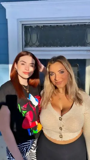 Emily E Thumbnail Picture